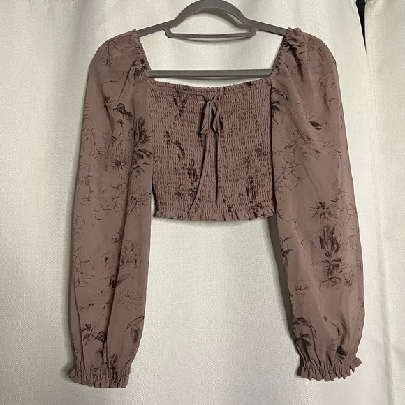 Aritzia Wilfred Purple Floral Smoked Long Sleeve Saga Cropped Blouse XS - Picture 4 of 11